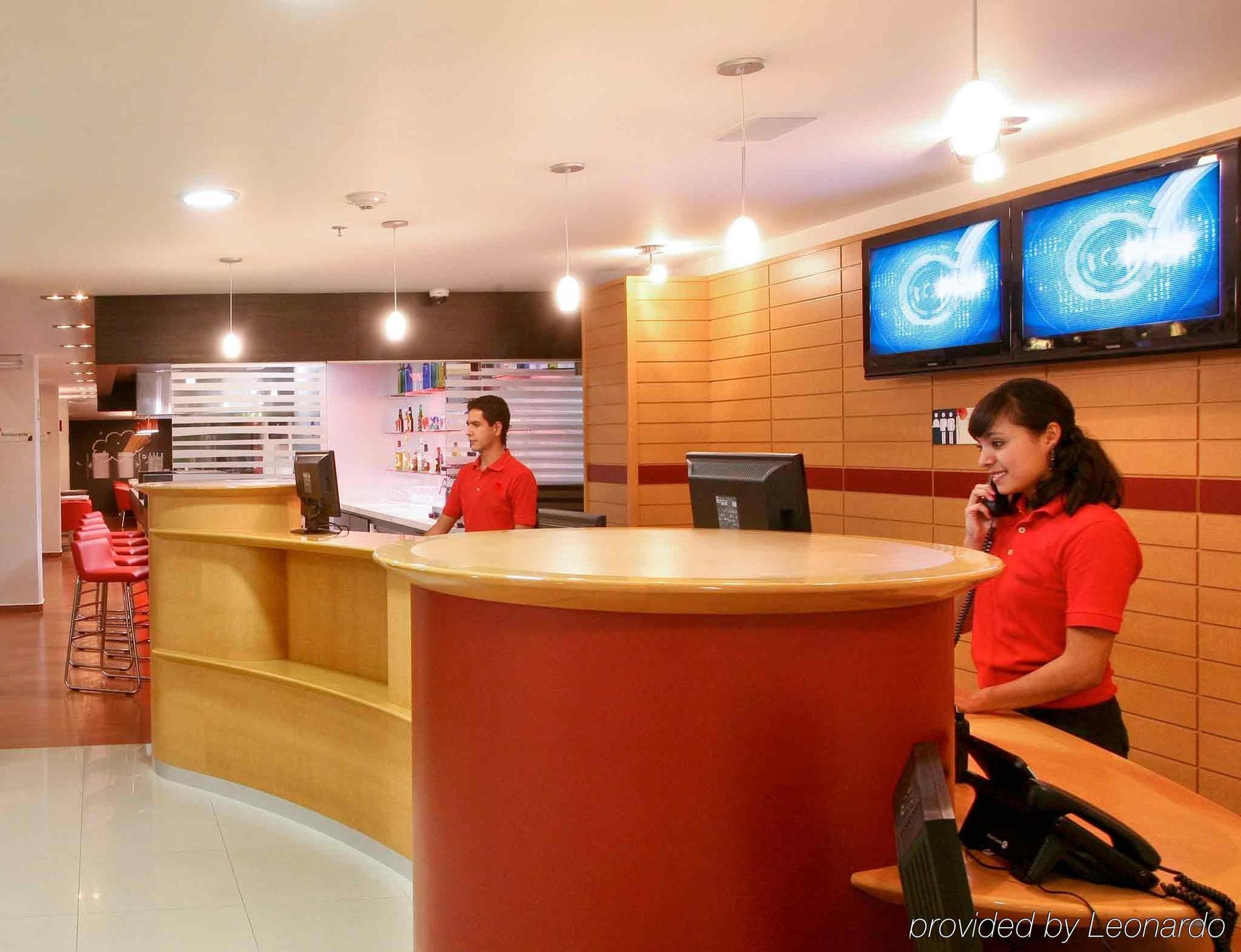 Ibis Aguascalientes Norte Bagian luar foto